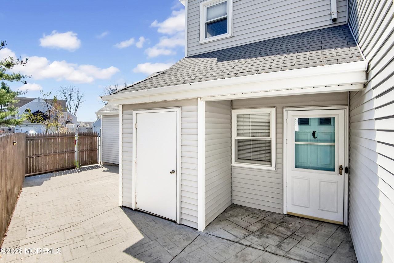 6 Stowe Ct - Photo 4 of 33