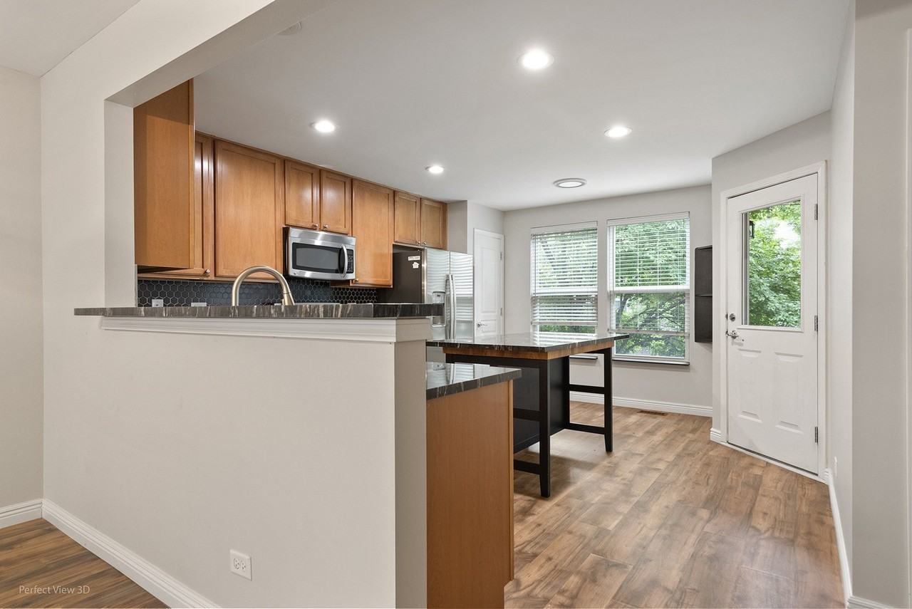 464 Valentine Way - Photo 6 of 25