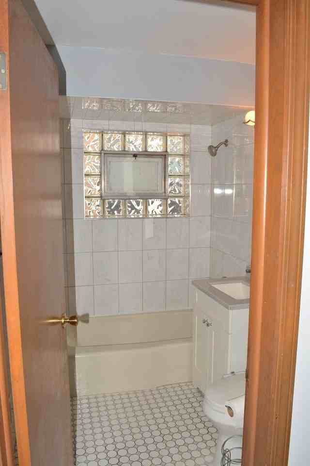 5929 W 64th St - Photo 3 of 18