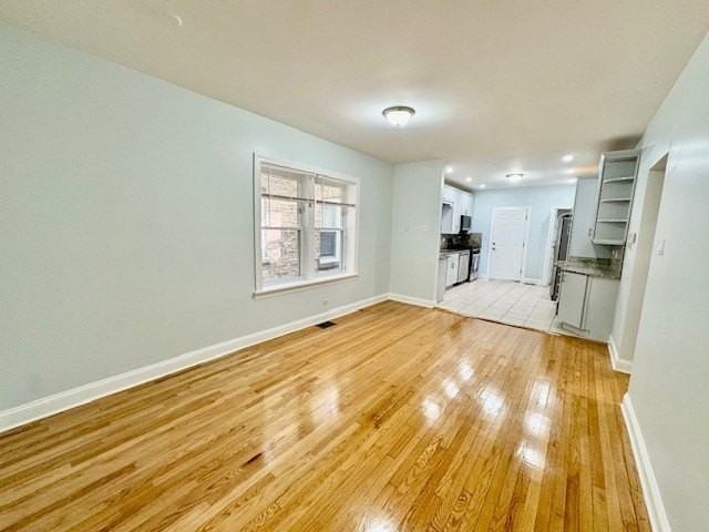 5618 N Artesian Ave #1 - Photo 5 of 15