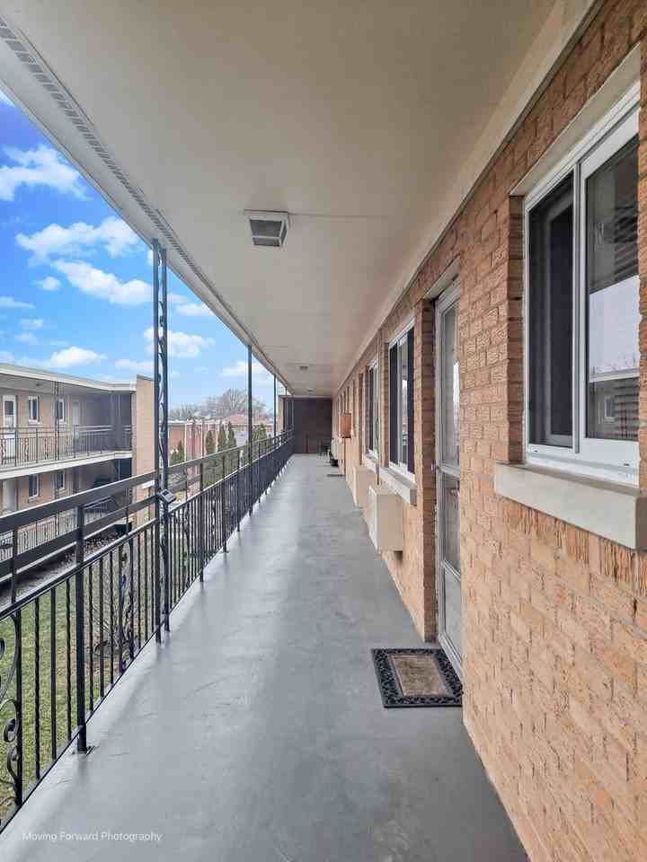1509 Brown St #11E - Photo 5 of 12