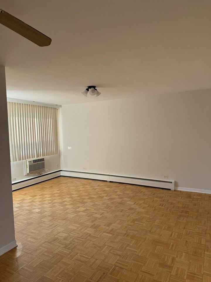 1509 Brown St #11E - Photo 7 of 12