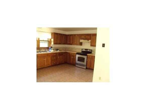 6 Davis St - Photo 2 of 5