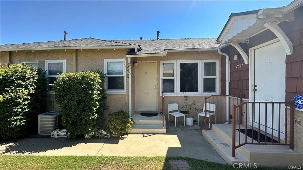 2569 N Brighton St - Photo 2 of 10