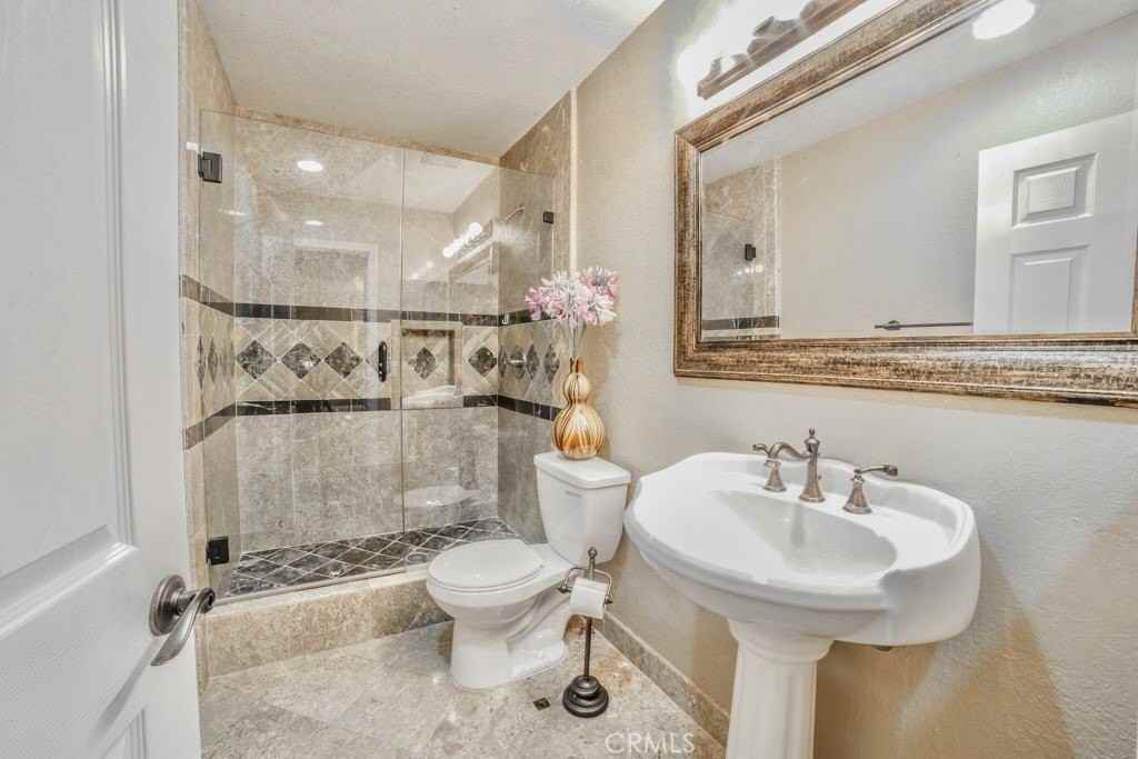 23732 Hillhurst Dr #23 - Photo 7 of 50