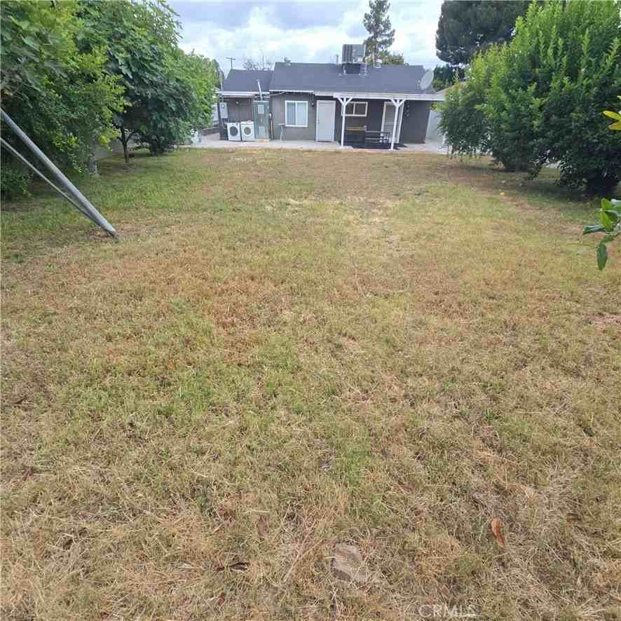 6704 Rhea Ave - Photo 6 of 18