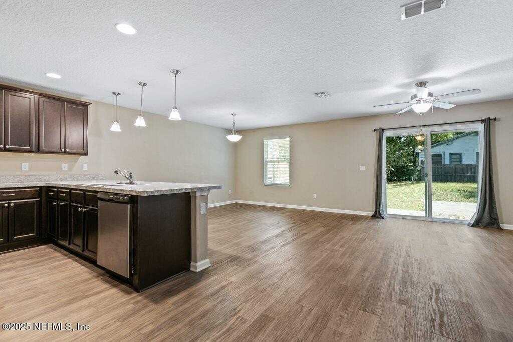 2235 Bayview Rd - Photo 6 of 41