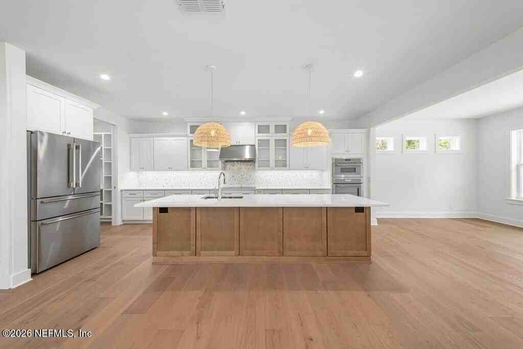 397 Plaza - Photo 3 of 37