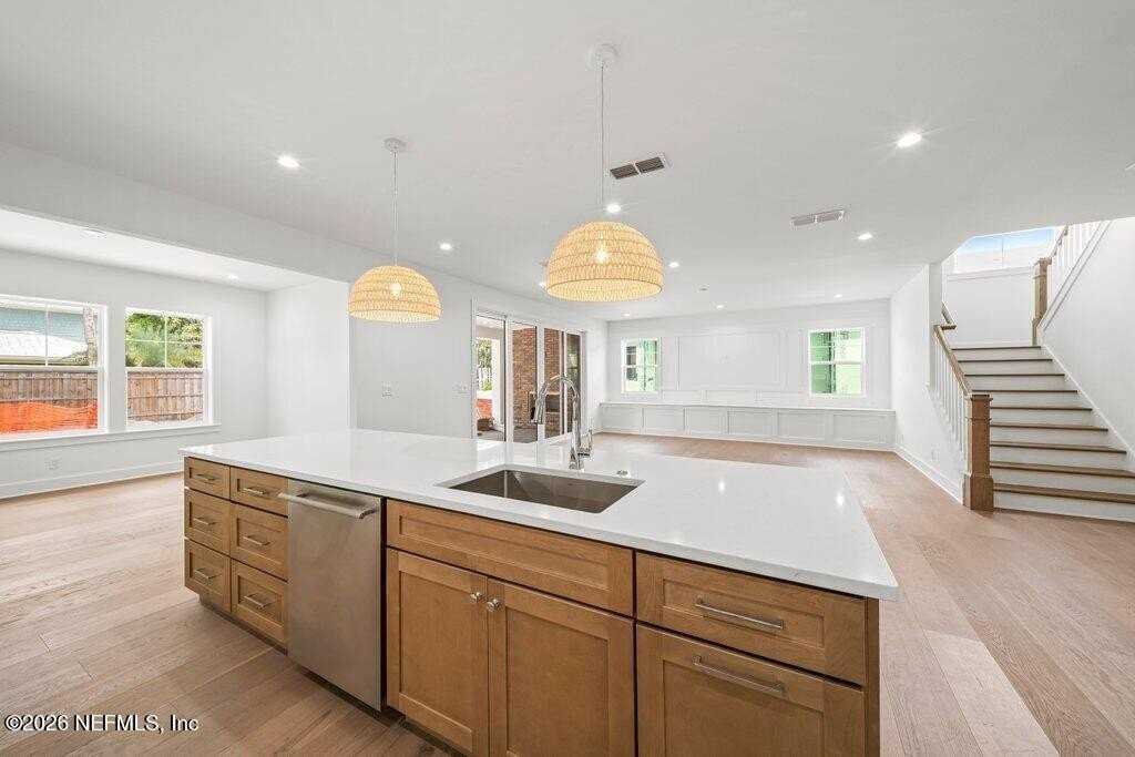 397 Plaza - Photo 7 of 37