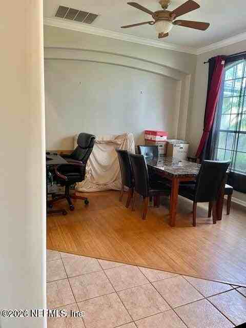 12221 Madison Creek Dr - Photo 3 of 22