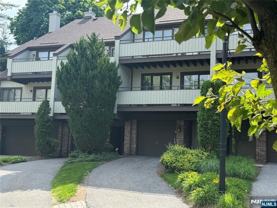 82 Meadowview Ct - Photo 1 of 1