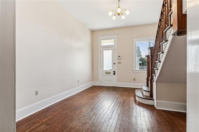 133 N Clark St - Photo 2 of 12