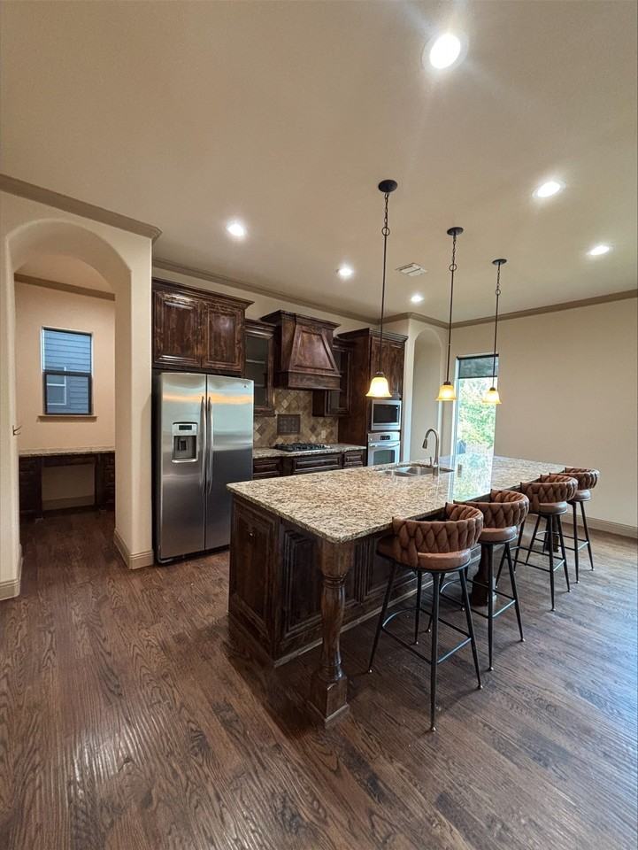 3112 Pavonia Dr