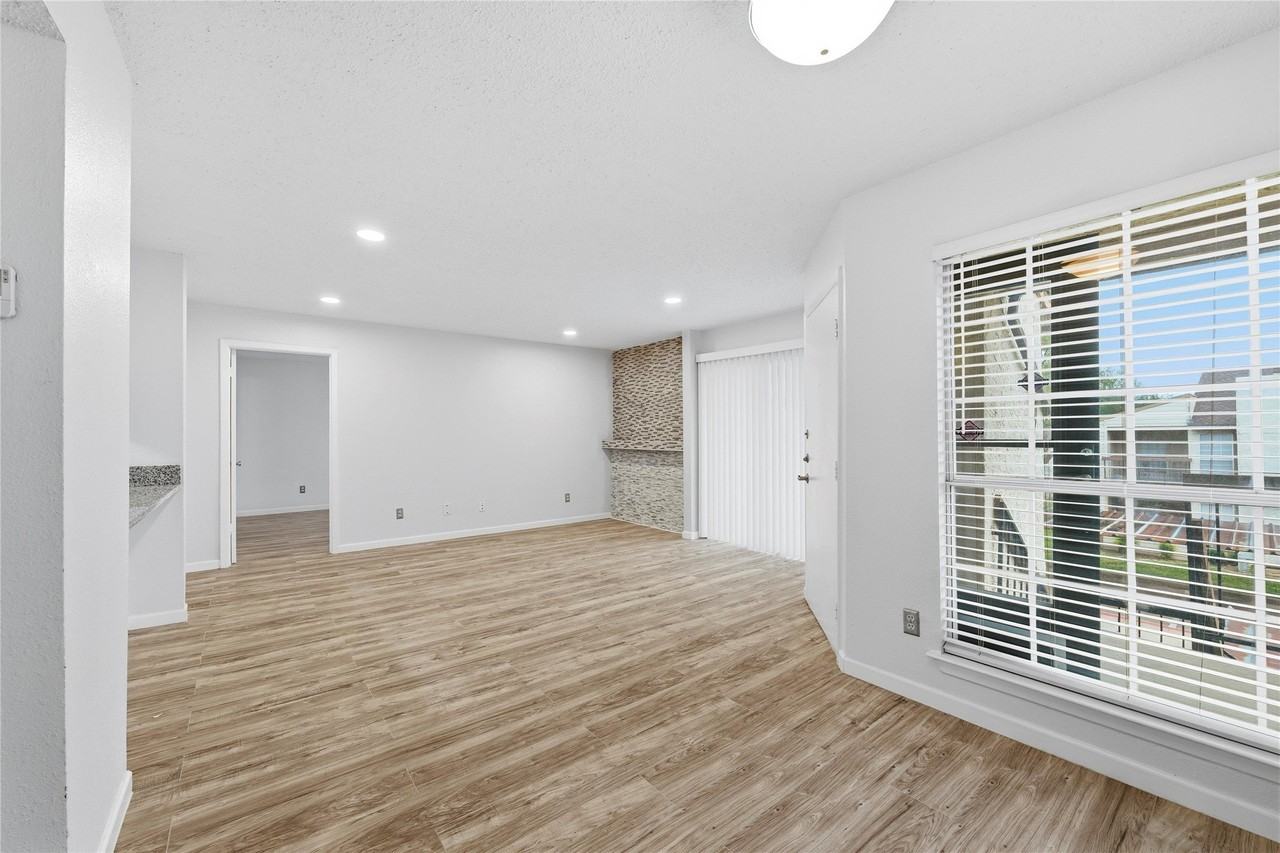 12482 Abrams Rd #1327 - Photo 5 of 32