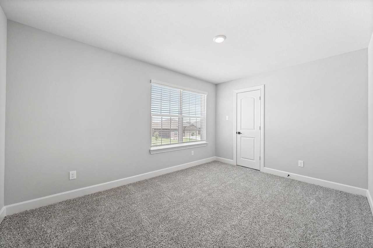 809 Calhoun Dr - Photo 6 of 12
