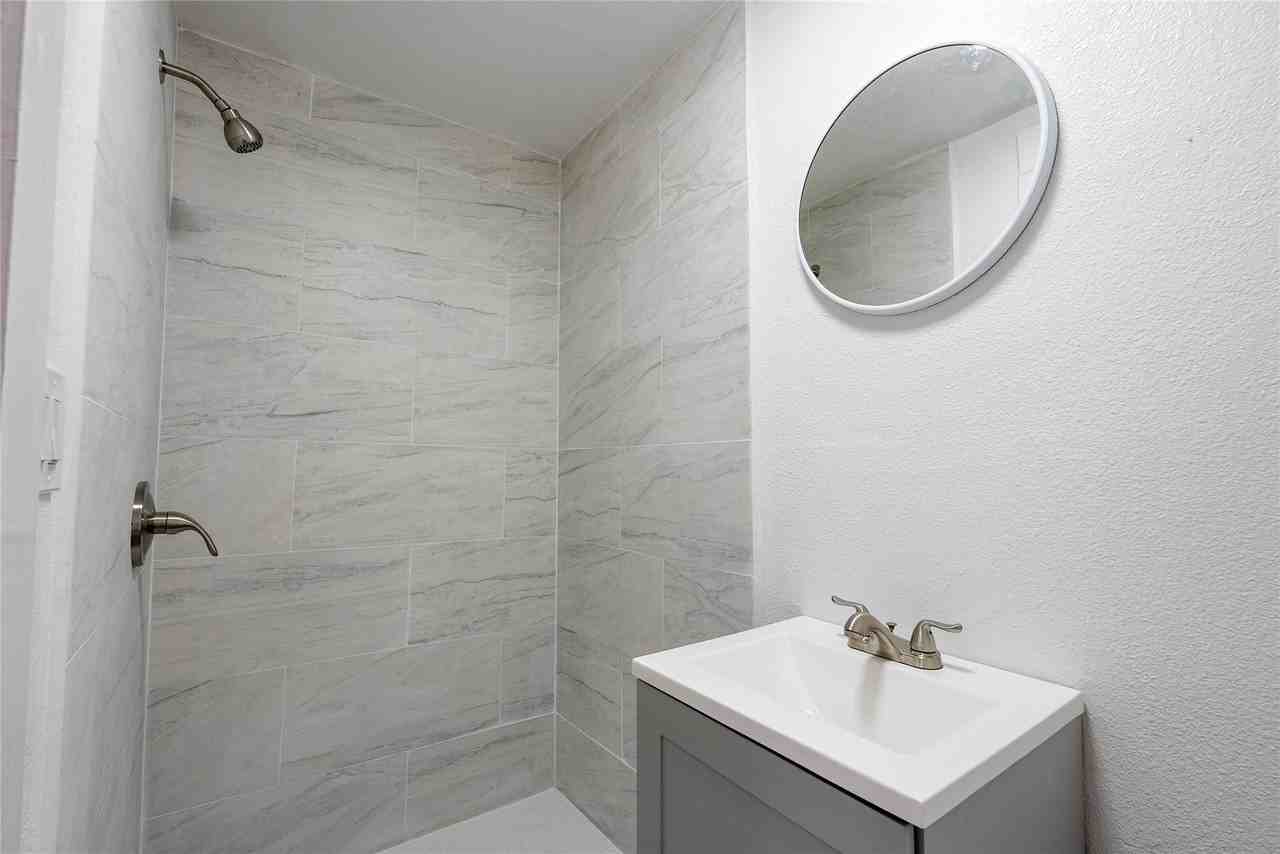 335 N Marsalis Ave - Photo 7 of 13