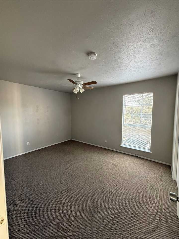 3629 Rickshaw Dr #3633 - Photo 6 of 12