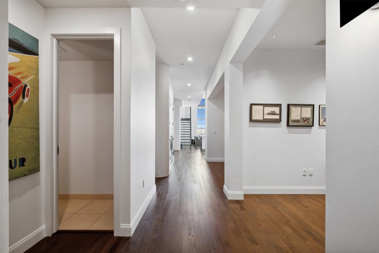 2600 W 7th St #2812 - Photo 2 of 21