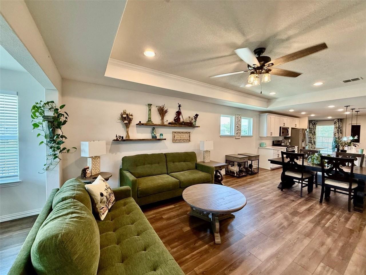1267 Bright Stars Dr - Photo 4 of 18