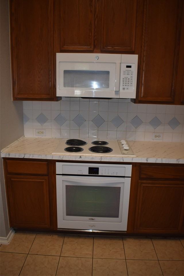 2027 Wimbledon Dr - Photo 6 of 27