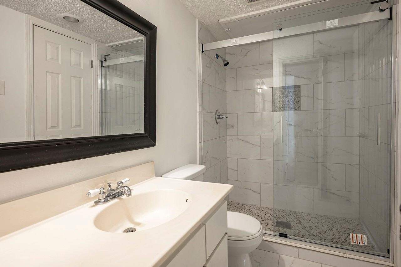 5812 Milton St #105 - Photo 6 of 12