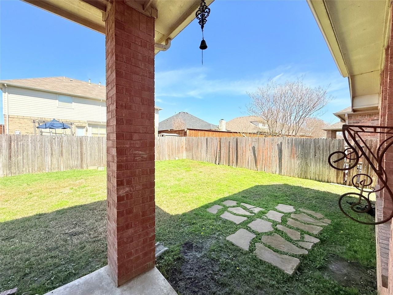 2713 Flint Rock Dr