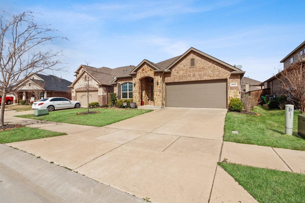 16609 Lincoln Park Ln