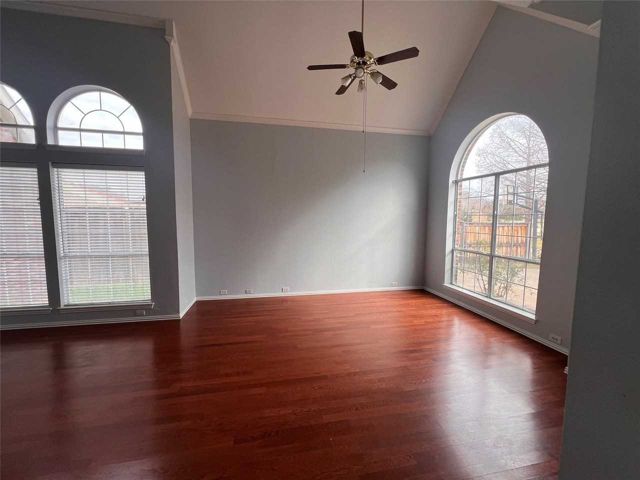 411 Chatham St - Photo 3 of 19