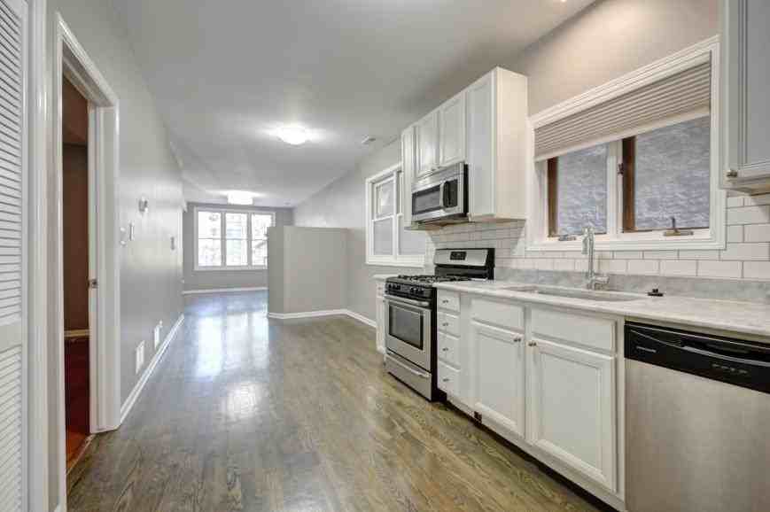 1444 N Campbell Ave - Photo 2 of 10