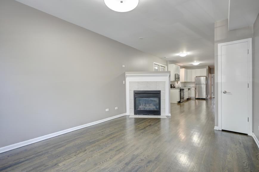 1444 N Campbell Ave - Photo 3 of 10