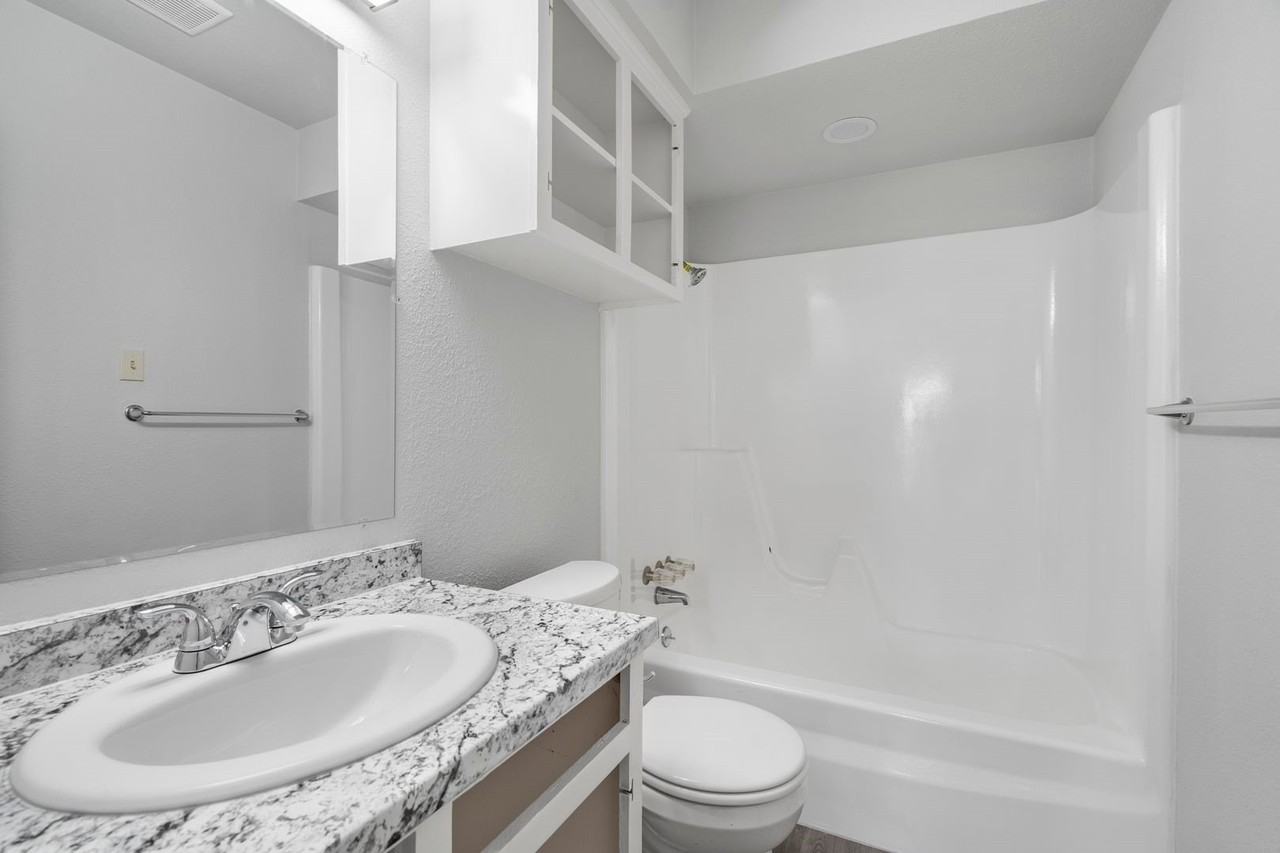 726 Skyline Dr - Photo 6 of 14
