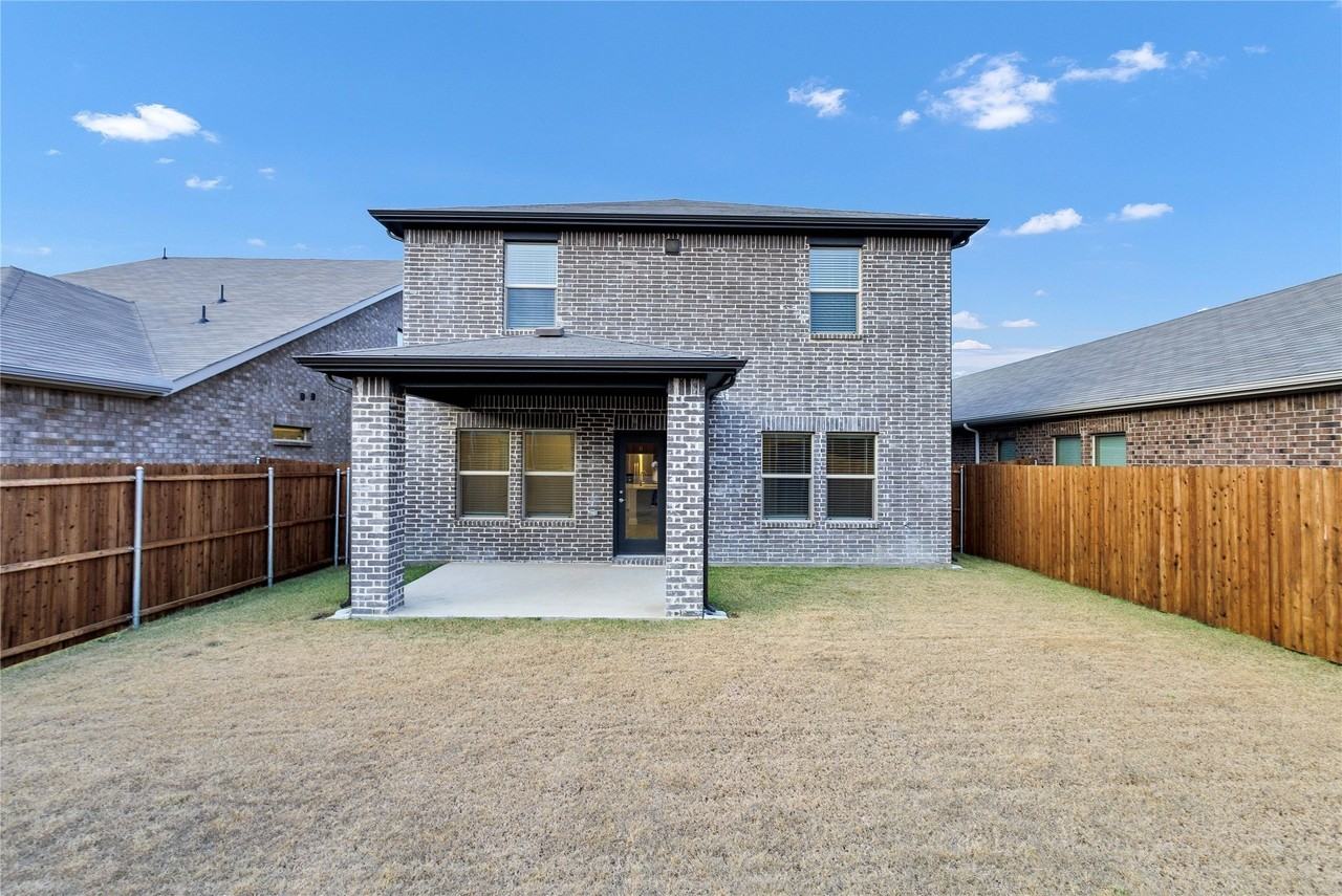 601 Willet Dr - Photo 6 of 37