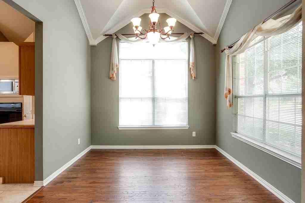 2221 Briary Trace Ct - Photo 6 of 33