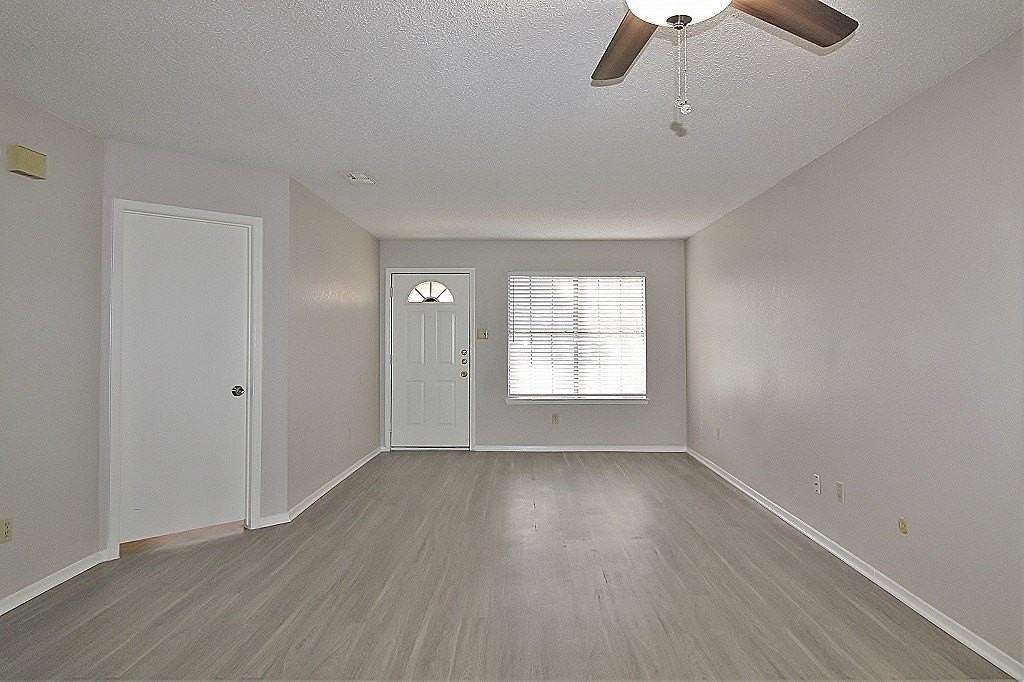 1705 Fitzgerald Ct - Photo 2 of 13