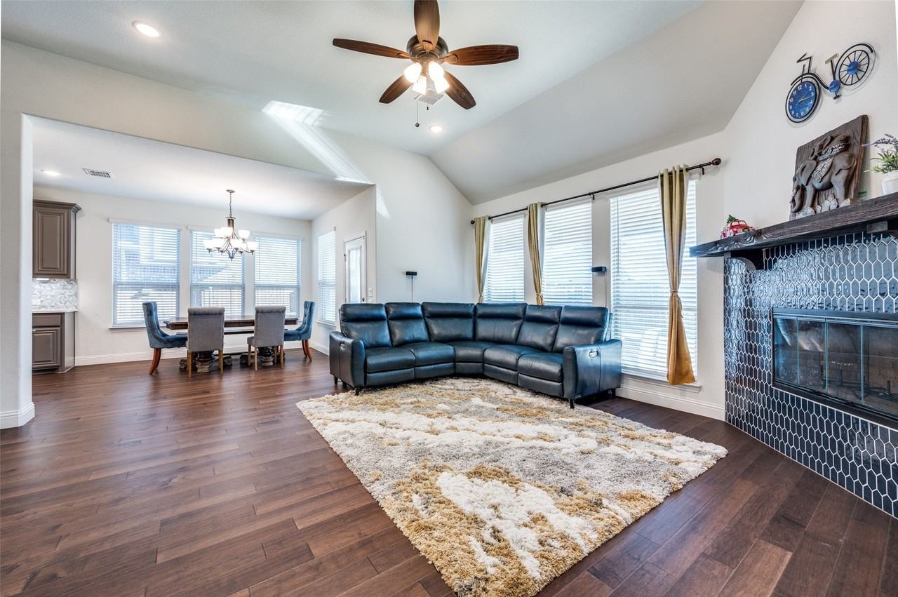 1616 George Ln - Photo 4 of 28