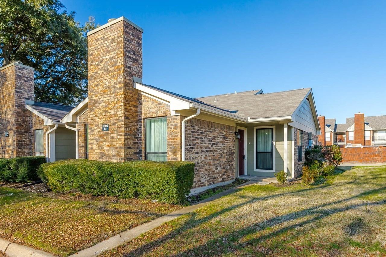 1809 W Spring Creek Pkwy #C2 - Photo 2 of 21