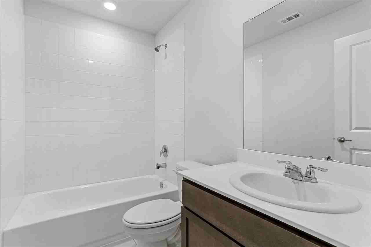 3234 Hawkins Dr - Photo 2 of 20