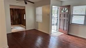 3527 S Ewing Ave - Photo 6 of 33