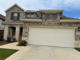 featured image of 1633 Glacier Dr