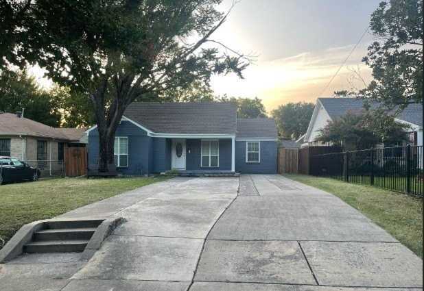 2515 Roanoke Ave