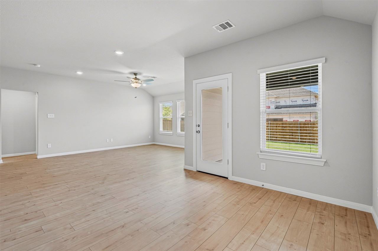 1444 Indian Mallow Ln - Photo 5 of 34