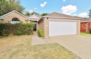 210 Ridgecrest Dr - Photo 1 of 1
