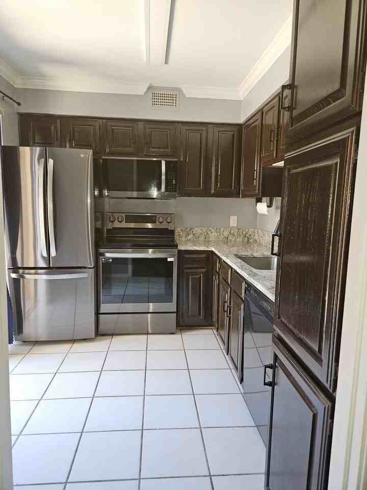 4260 Madera Rd #2 - Photo 7 of 14