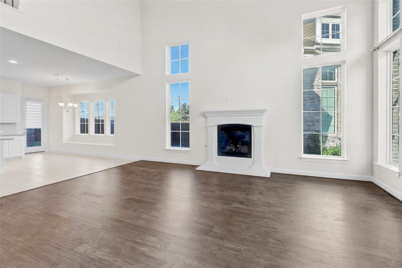 4941 Shore Crest Dr - Photo 4 of 30