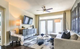 2400 Fort Worth Ave - Photo 1 of 1