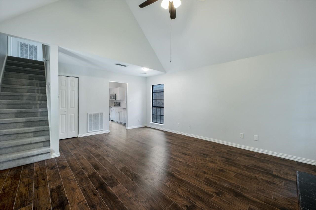 3054 Harbinger Ln - Photo 3 of 15