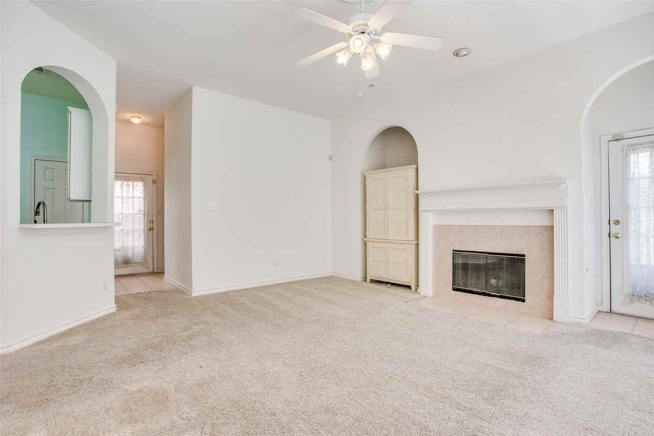 3021 Sawtooth Dr - Photo 6 of 19