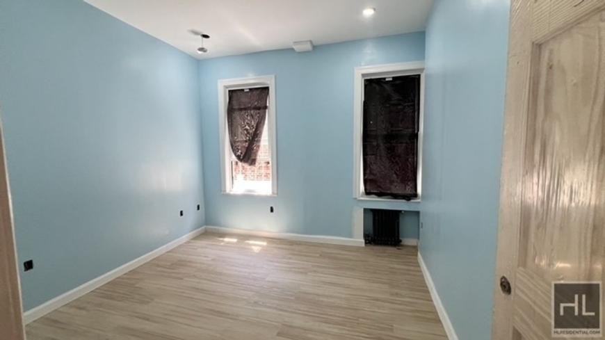586 E 54th St - Photo 4 of 10