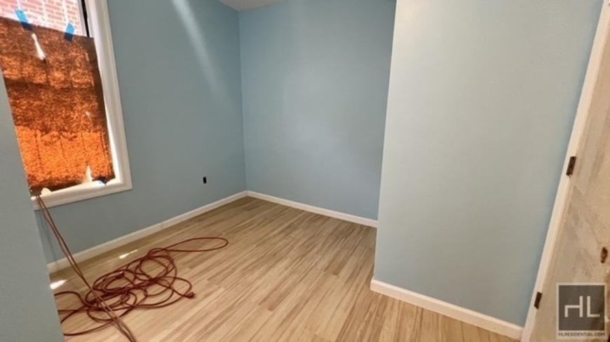 586 E 54th St - Photo 5 of 10