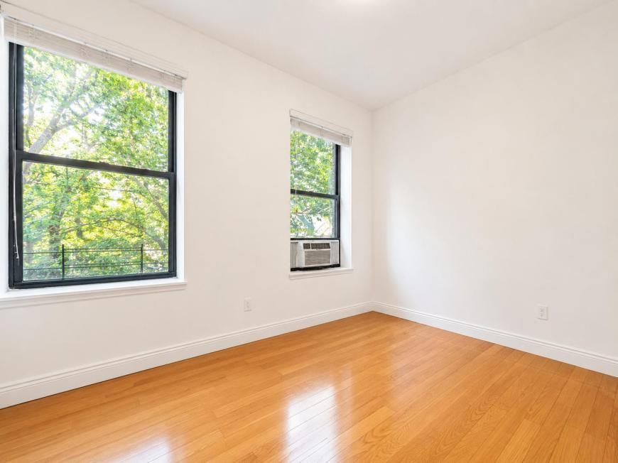 241 Ocean Pkwy - Photo 3 of 10